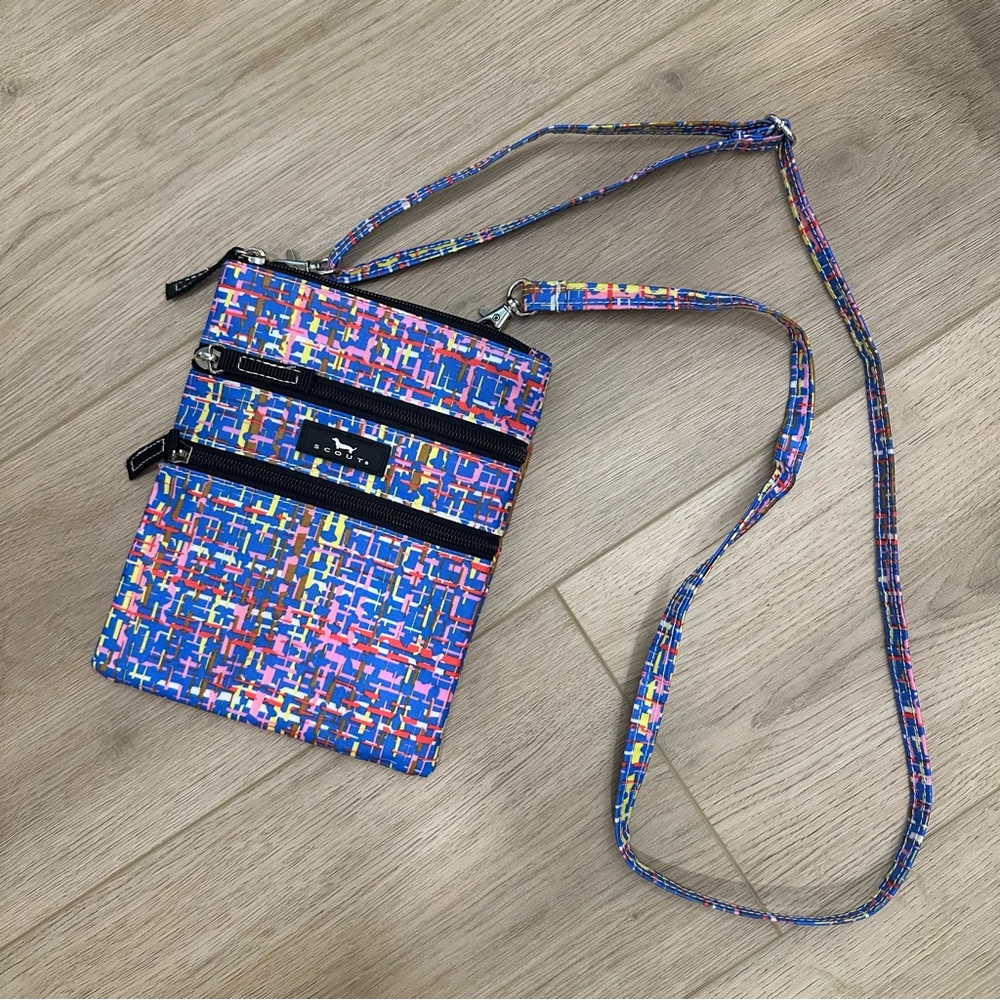 Scout Crossbody Sally Go Lightly Purse Bag